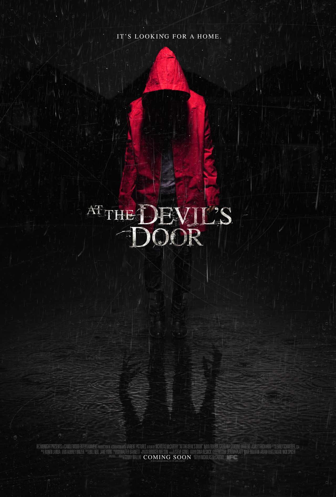 Şeytan Kapıda / At the Devils Door